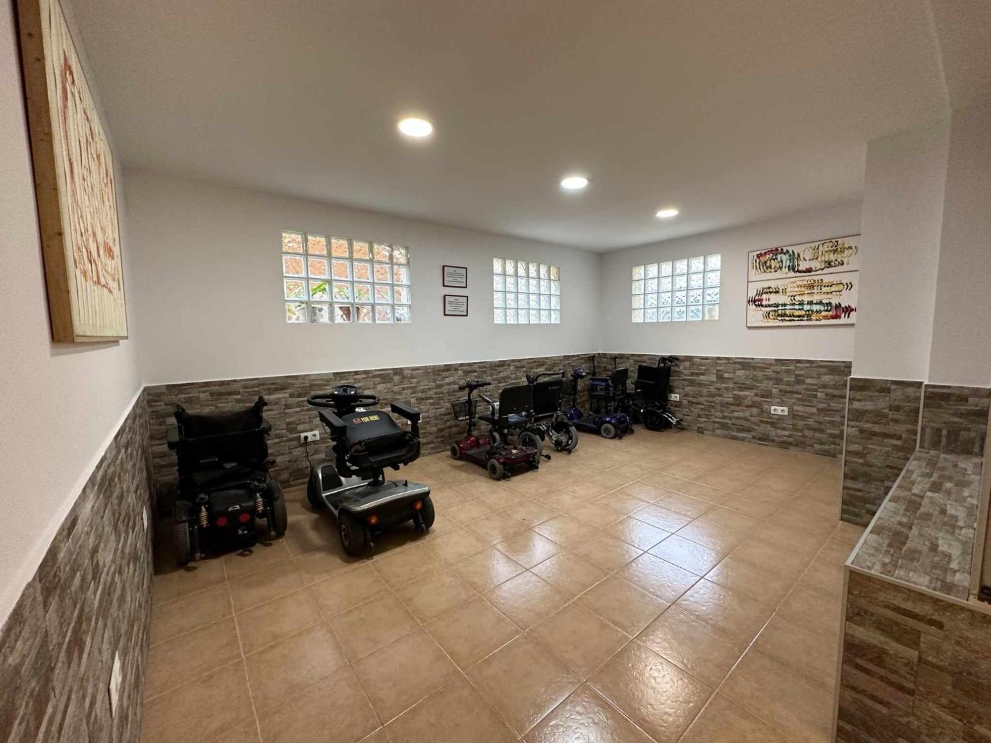 Estudio Pyr Privado Frente Al Puerto De Fuengirola Exterior foto