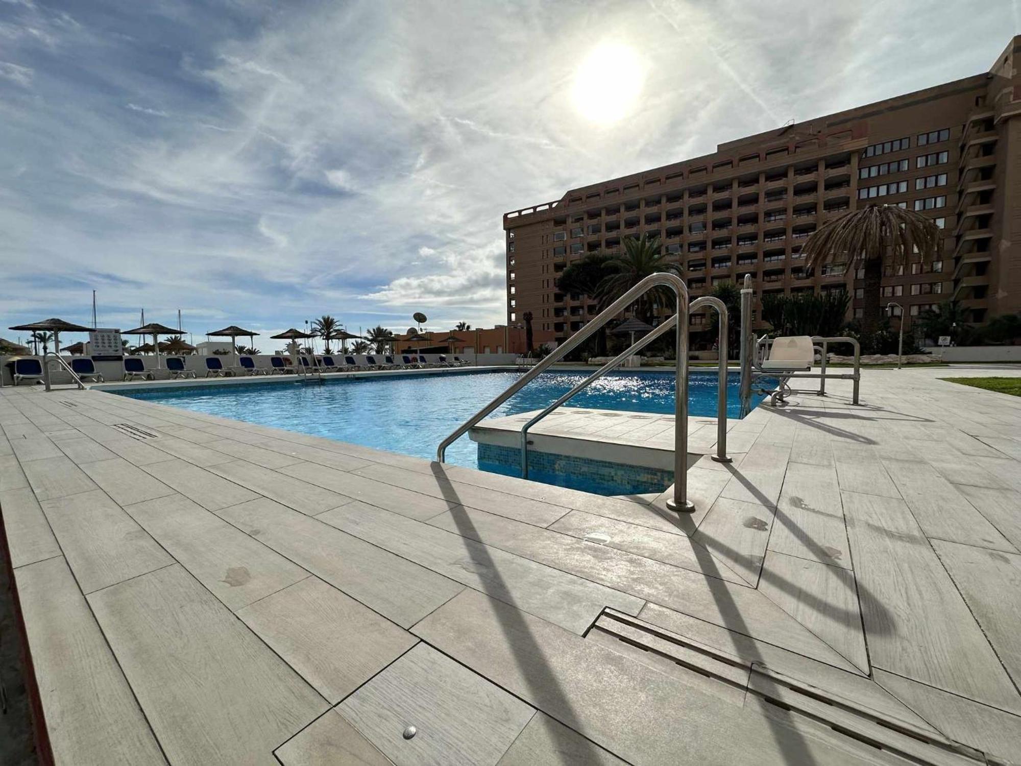 Estudio Pyr Privado Frente Al Puerto De Fuengirola Exterior foto