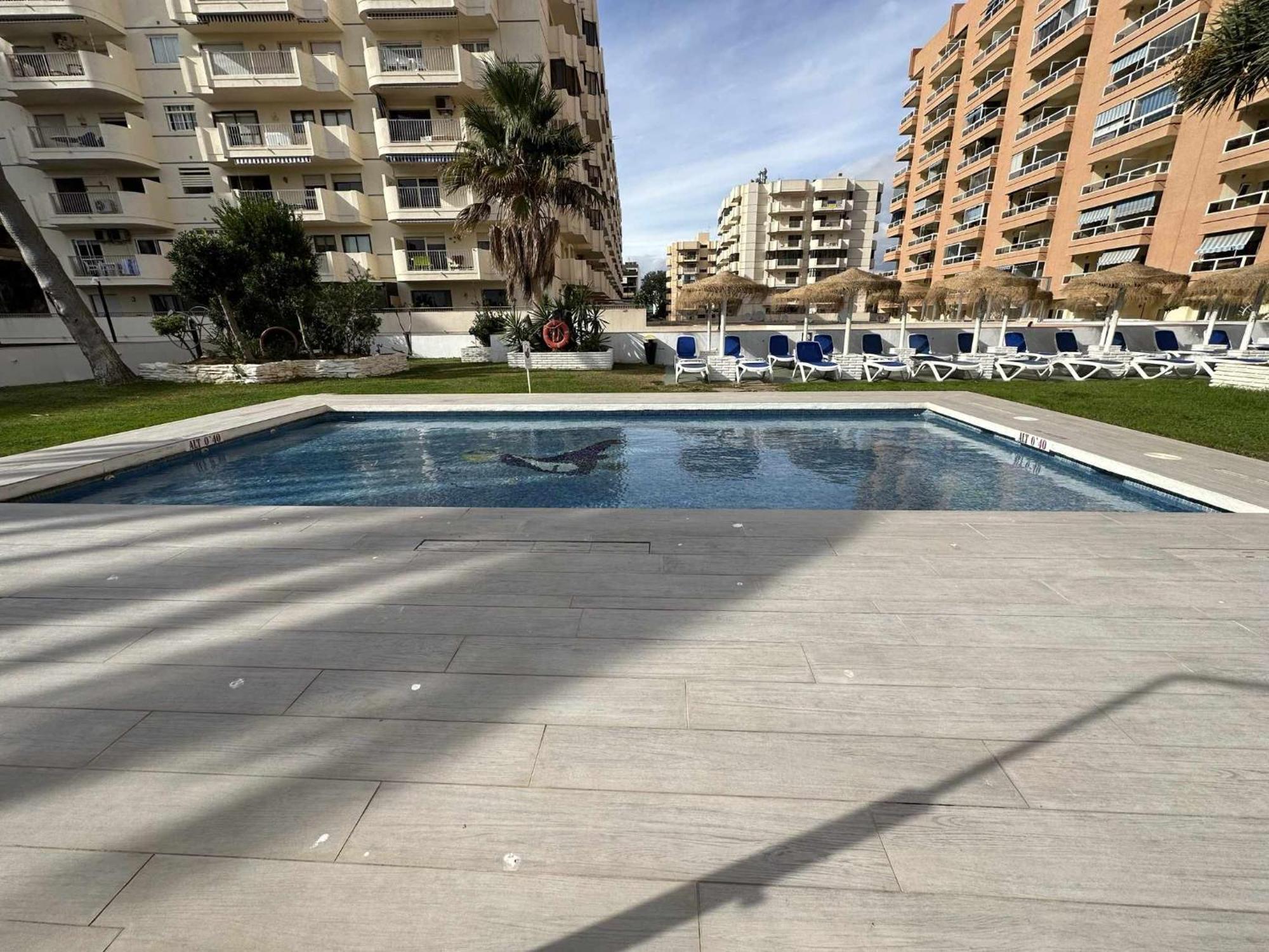 Estudio Pyr Privado Frente Al Puerto De Fuengirola Exterior foto